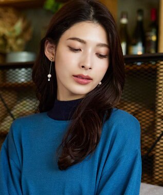 Tiaclasse パールロングピアス ゴールド