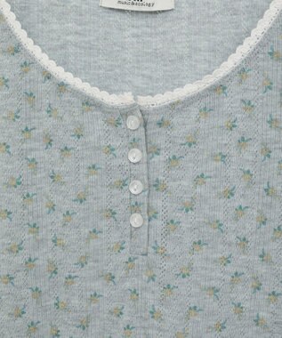 earth music&ecology 【WEB限定】アイレットジャカードタイトプルオーバー Flower yellow