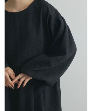 Green Parks armonia. エンボスタックコクーンワンピース Black