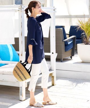 Tiaclasse 【洗える】タックフレアパール付き袖チュニックブラウス ネイビー