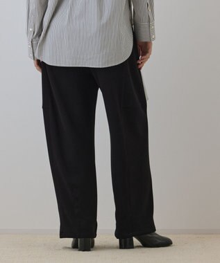 GRACE CONTINENTAL エッグラインカットパンツ ブラック