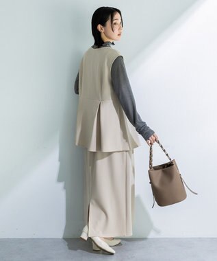 Green Parks 楽ちんリップルペプラムベスト Light Beige