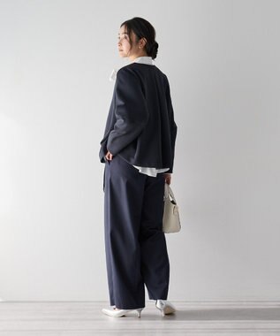 YECCA VECCA ベルト付きカーヴィーパンツ Navy