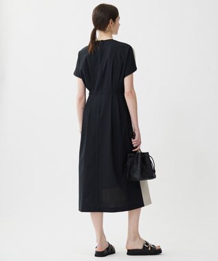 ICB L 【接触冷感・吸水速乾・防シワ・UVケア・洗える】 エステルドライトロ ワンピース トープ×ブラック系