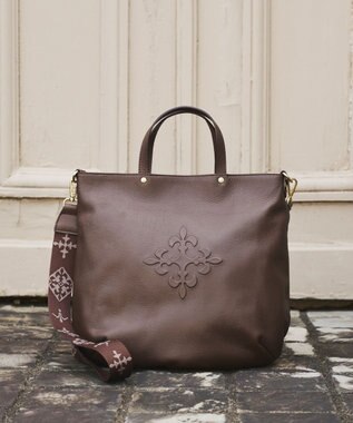 russet スリム2WAYトートバッグ <エンボスモノグラム>(CE-1611) D.Brown