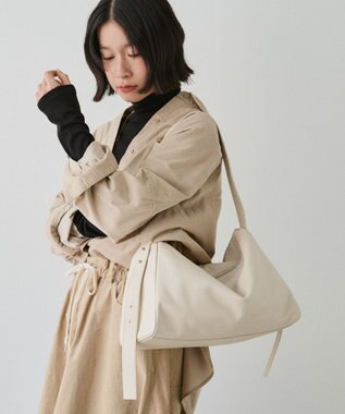 russet トライアングルショルダーバッグ(CE-1675)