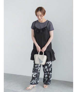 Te chichi 【接触冷感】エンボスロゴフレンチスリーブTシャツ チャコールグレー