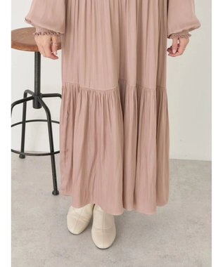 earth music&ecology サテンティアードワンピース Beige