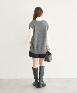 earth music&ecology 【予約】キャットライクヤーンニットベスト チャコールグレー