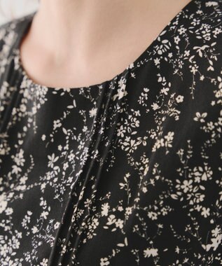 Tiaclasse 【袖が選べる・洗える】配色モノクロ花柄ワンピース 半袖：ブラック