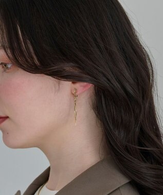 Phoebe 【痛くないシリーズ/金属アレルギー対応】スウィングクリスタルループフィットイヤリング　ゴールド ゴールド