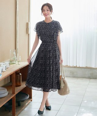 Tiaclasse 【小倉優子さん着用・洗える】フレアスリーブ柄ワンピース ネイビー