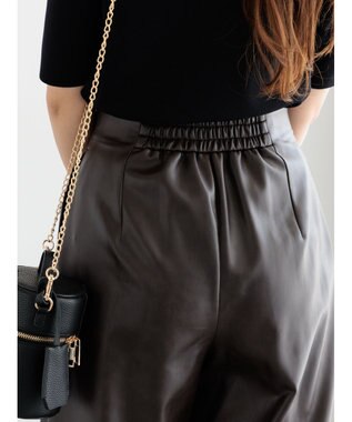 Te chichi フェイクレザーセミワイドパンツ《2025Autumn catalog item》 ブラウン