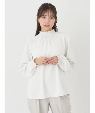 earth music&ecology シャーリングブラウス Off White