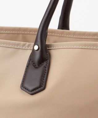 J.PRESS LADIES 【WEB限定・A4サイズ収納可】 ナイロントラベル トート バッグ ベージュ系