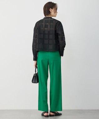 ICB L スクエアエンブロイダリー クロップドシャツ ブラック