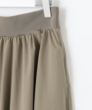 UNFILO 【撥水/ストレッチ/軽量】マジカル機能 ギャザースカート カーキ系