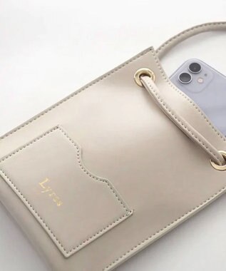 style code [Lyrss/リルス] イタリア製牛トコ皮 CITYエシカルレザースマート ショルダーポケット アイボリー