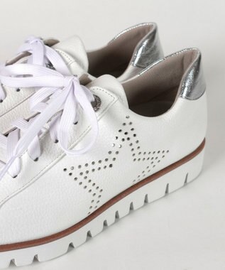 Dominic3 スターパンチングレザースニーカー ホワイト