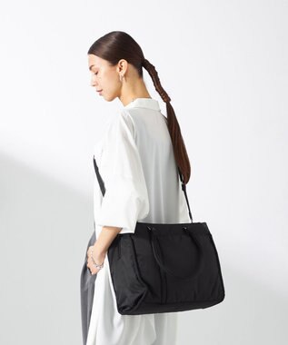 Y'SACCS 【ムック本掲載】ツイルナイロン　スクエアトート　Mサイズ ブラック