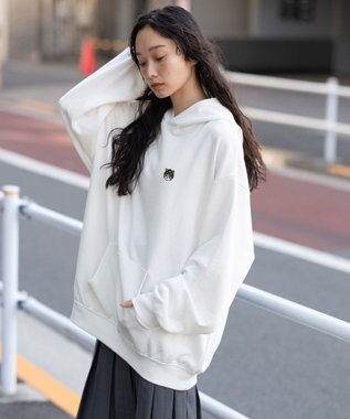 WEGO 【ユニセックス着用ITEM/SMLサイズ展開/裏起毛】ワンポイント刺繍プルパーカー ホワイト