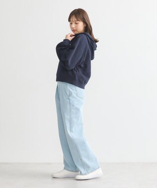 earth music&ecology Ｌｅｅ×ｅ．ｍ．ａ．ｅショート丈パーカー Navy