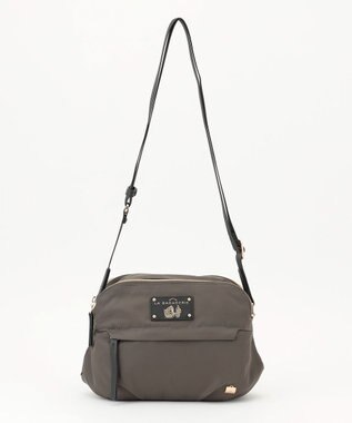 LA BAGAGERIE ウォータープルーフナイロン　スクエアショルダー