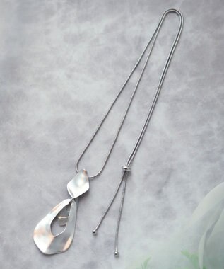  変形メタルフレームネックレス