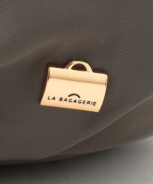LA BAGAGERIE ウォータープルーフナイロン　スクエアショルダー グレー