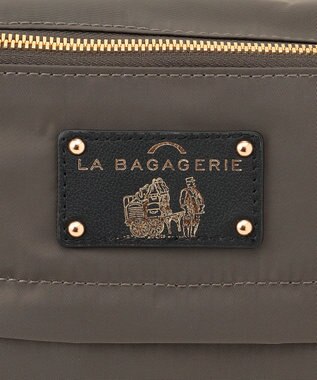 LA BAGAGERIE ウォータープルーフナイロン　スクエアショルダー グレー
