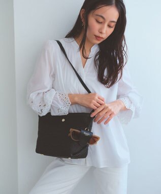 TOPKAPI 【Breath TOPKAPI】サングラスホルダー付き レザーコンビ カゴ ショルダーバッグ ブラック