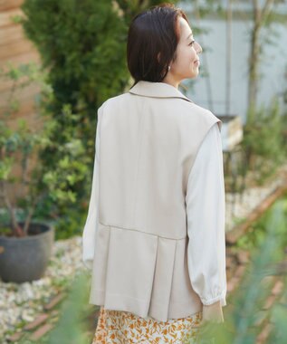 Feroux 【洗える】バックペプラム ジレ ベージュ系