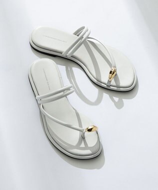 23区 【新色追加/見上愛さん着用】サムリング フラット サンダル