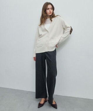 BEIGE， LEADER / エルボーパッチ Vネックカーディガン Ecru