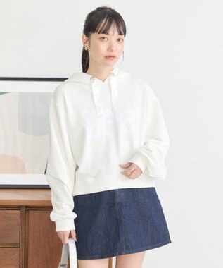 earth music&ecology Ｌｅｅ×ｅ．ｍ．ａ．ｅショート丈パーカー White