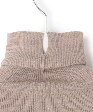 23区 【Oggi1月号/CLASSY.11月号掲載】ウーステッドウール リブタートルネック ニット ベージュ系