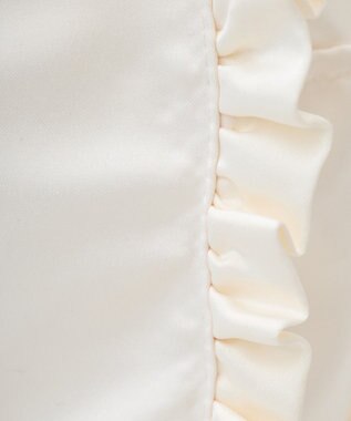 Maison de FLEUR サテンフリルスクエアトートバッグ Ivory