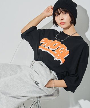 WEGO 【ユニセックス着用ITEM/ネックレス付き】アクセ付きグラフィックT（S） ブラックその他