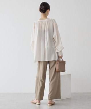 AMERICAN HOLIC スキッパーギャザーブラウス Ivory