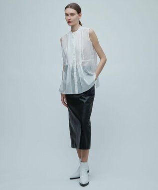 BEIGE， DUPHOT / フェイクレザースカート Ecru