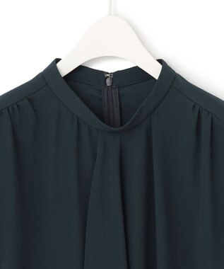 ICB 【洗える】 Back Satin Amunzen フリルブラウス パイングリーン系