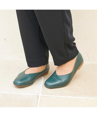 ing <ing>【サスティナブルシリーズ】Vカットフラットパンプス グリーン