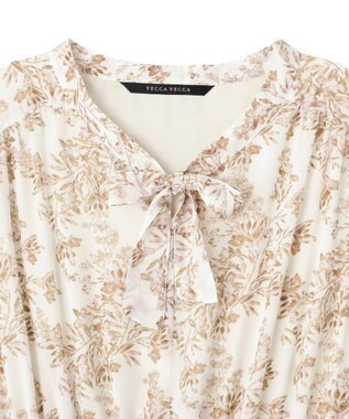 YECCA VECCA ボタニカル柄ボウタイプリーツワンピース Ivory