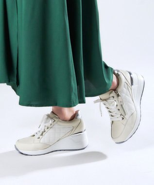 Dominic3 ヒールアップ サイドキルティング ジップスニーカー