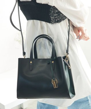 style code 【MERCURYDUO/マーキュリーデュオ】両アオリポケットサイド配色大開き開口 超軽量ハンドバッグ キーチャーム付 ブラック