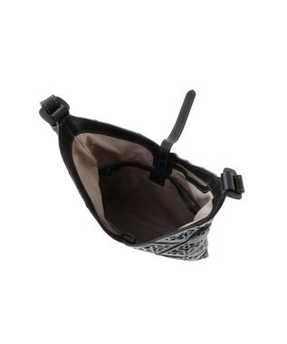 genten サステナブルカットワーク ショルダーバッグ クロ