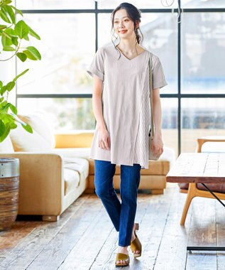 Tiaclasse 【洗える】体型カバーも叶うアシンメトリーストライプチュニックブラウス グレージュ