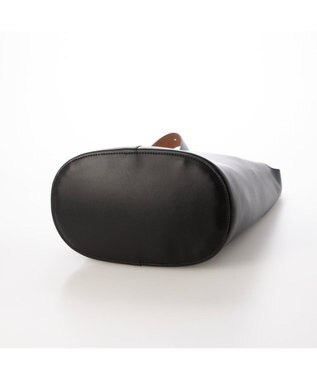 UNBILLION カシュカシュ cachecache / ビッグバックルバケツショルダー ブラック