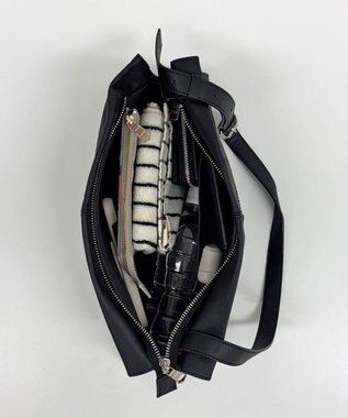 russet レザーショルダーバッグ(CE-1628) Black