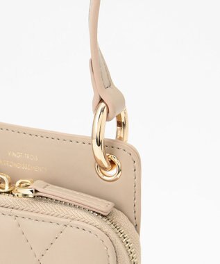 23区 【新色追加】キルティング スマホ ポシェット ベージュ系